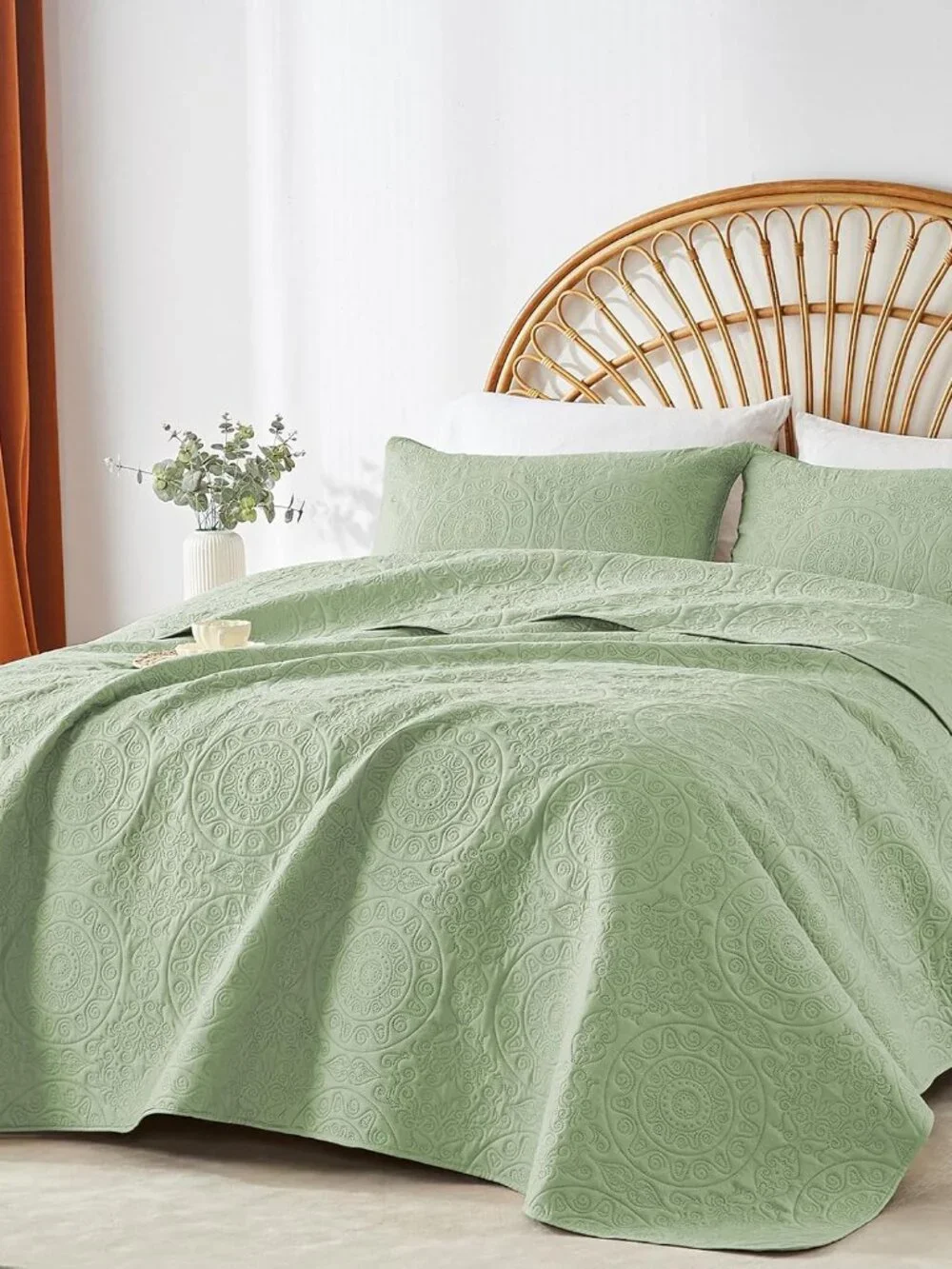 Sage Green Quilt Set - 3-Piece Reversible Bedspread